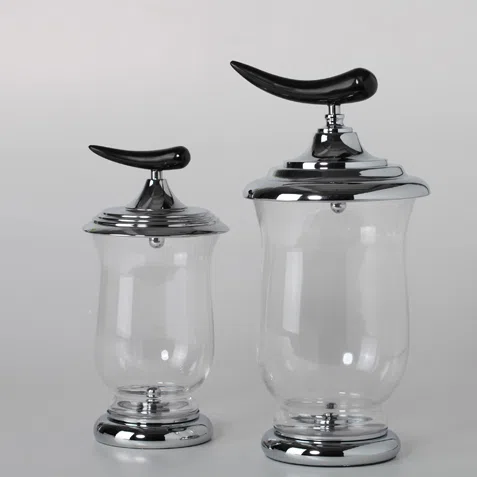 Candle holders and candelabras 38