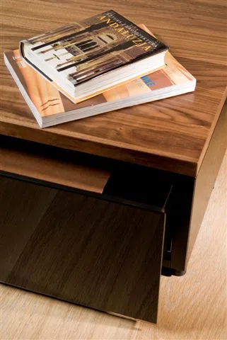 Tables, consoles and tabletops 68