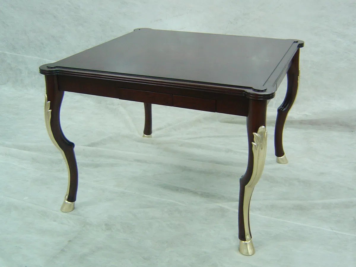 Tables, consoles and tabletops VH-TE1303