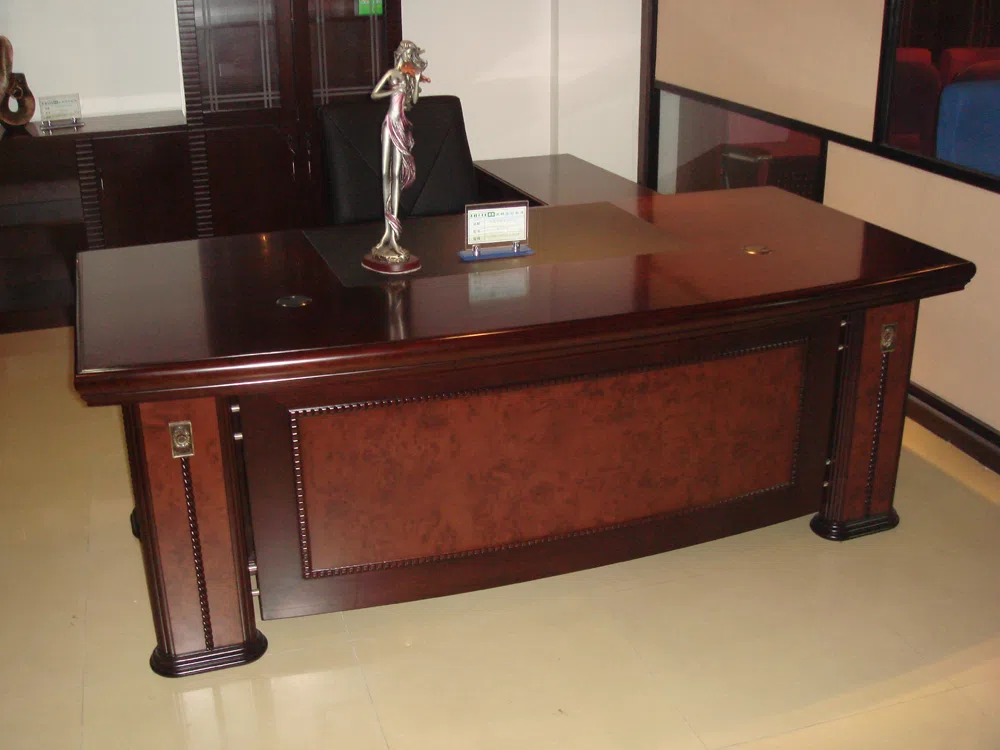 Tables, consoles and tabletops H33212
