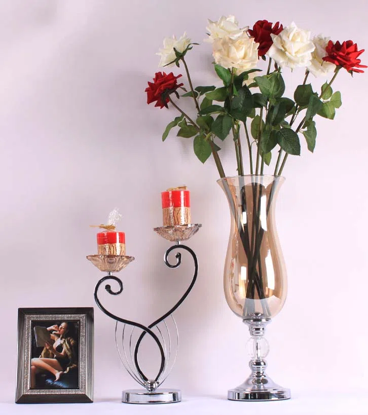 Candle holders and candelabras K030