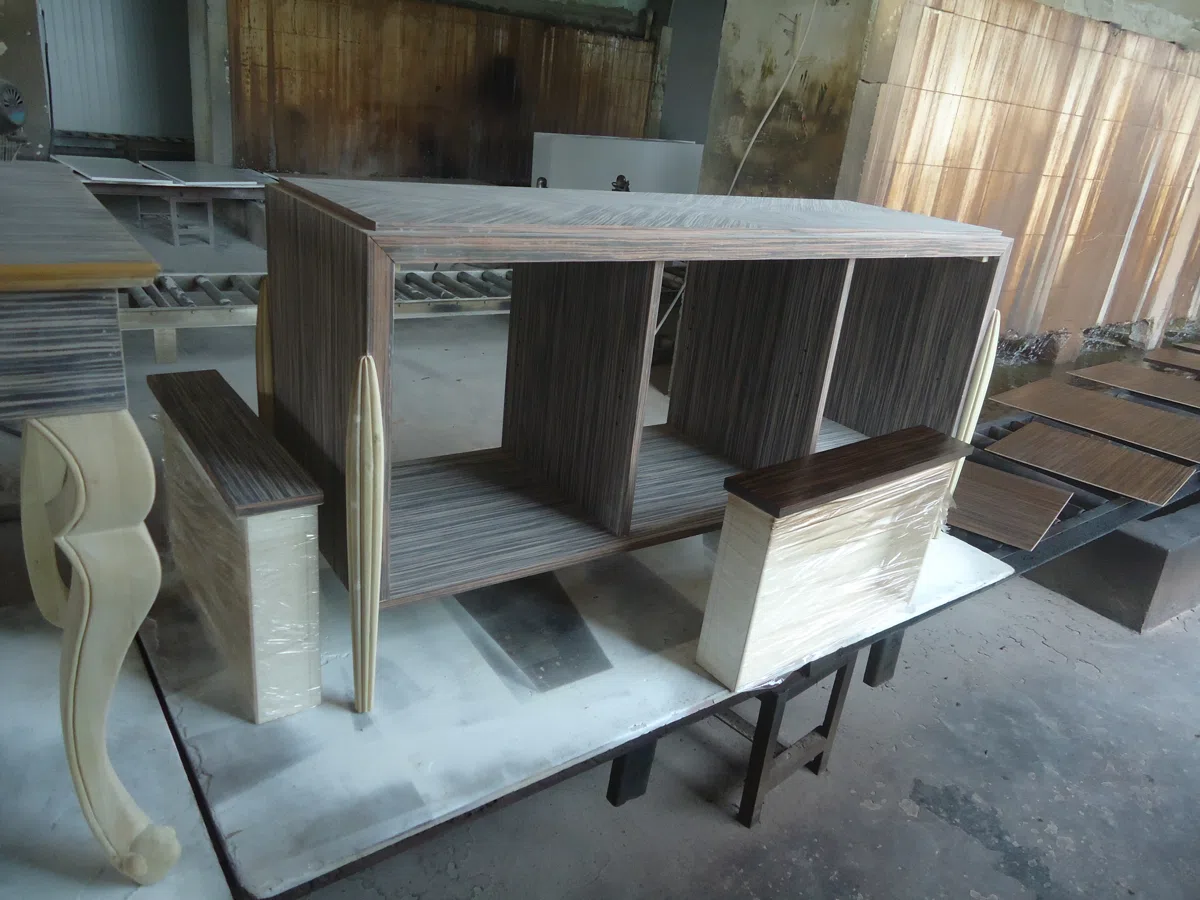 Tables, consoles and tabletops DSC08138