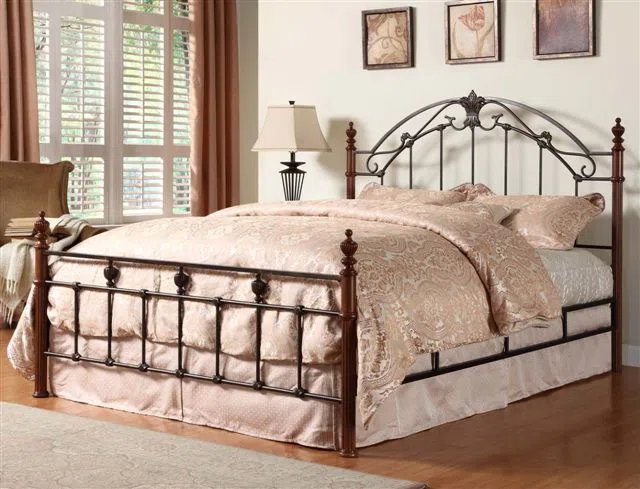 Beds and bedrooms E4513-02