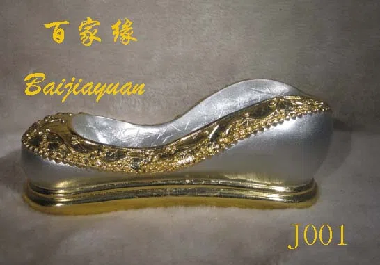 Статуэтки и скульптурный декор J001