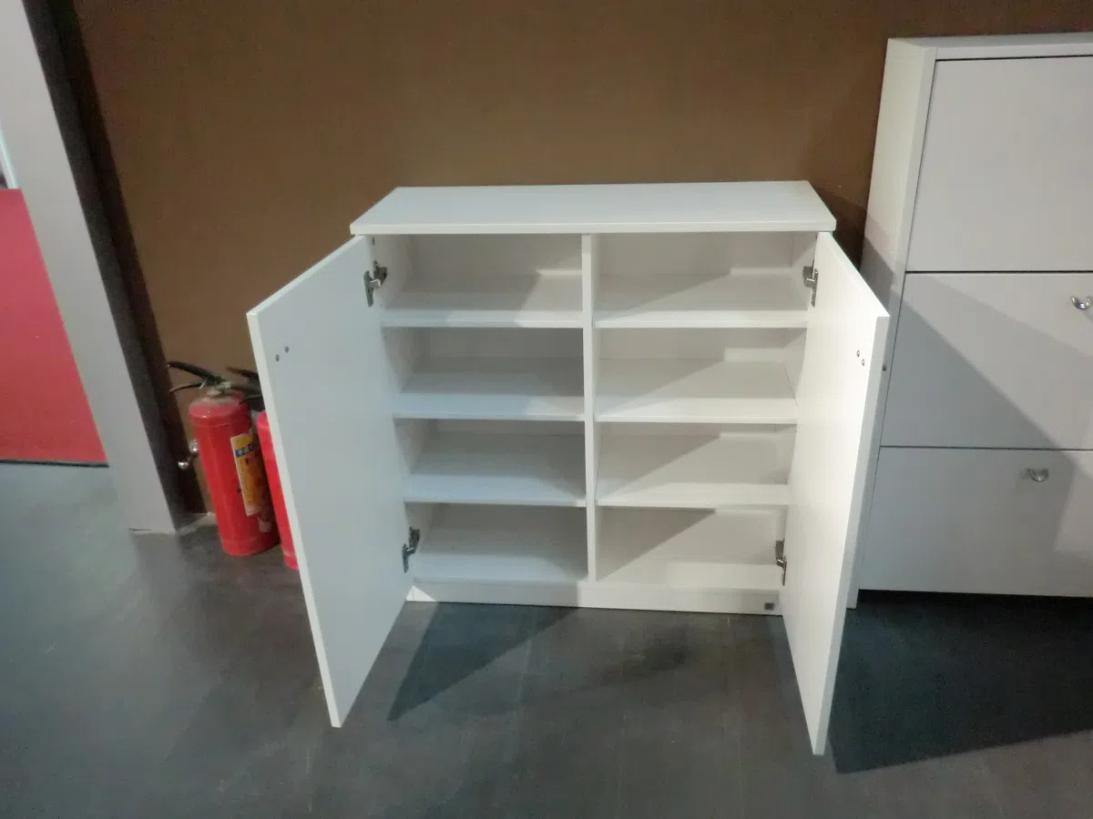 Cabinets, dressers and shelves 1176CDB5908F