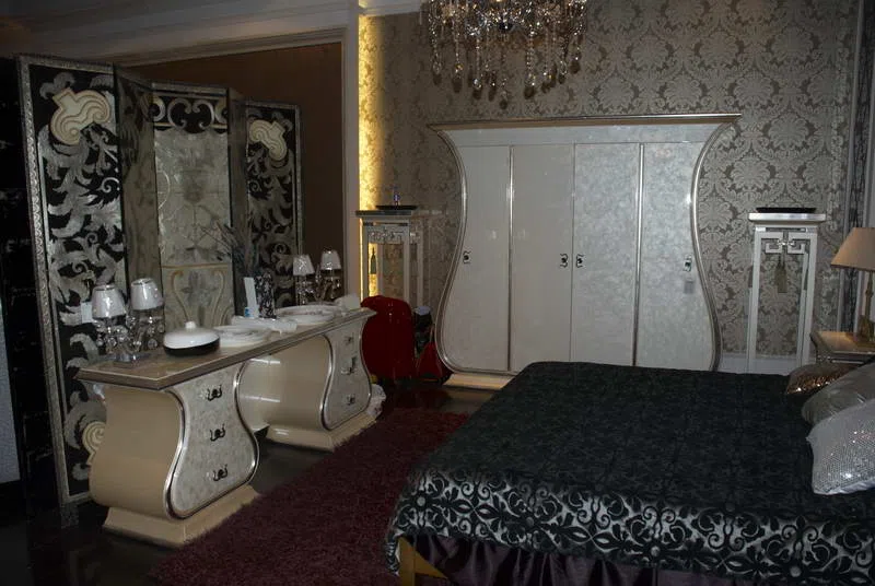 Furniture sets and selections 11875C8BF844