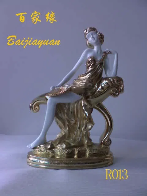 Статуэтки и скульптурный декор R013