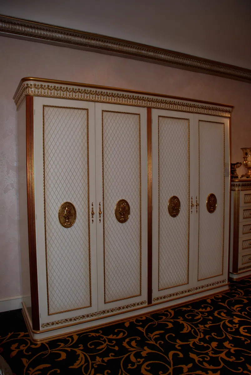 Cabinets, dressers and shelves 12FEB30A26A8