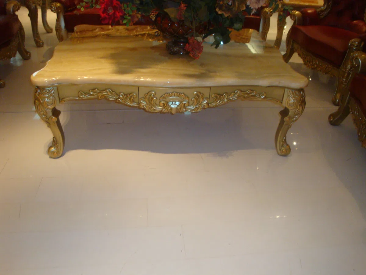 Tables, consoles and tabletops DSC01663