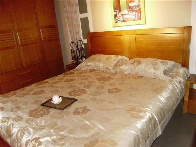 Beds and bedrooms 999