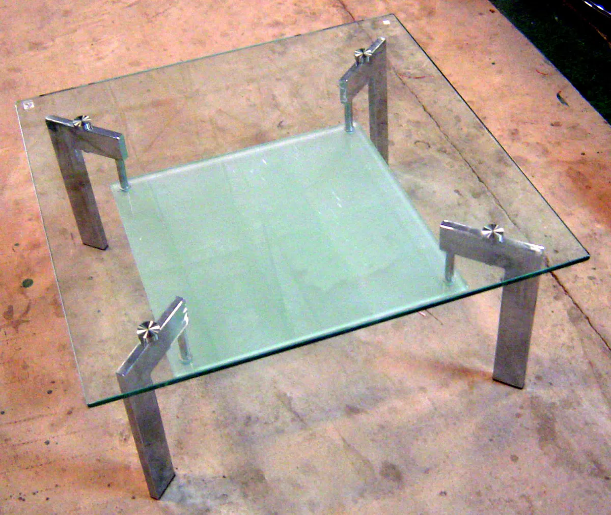 Tables, consoles and tabletops CJ575B