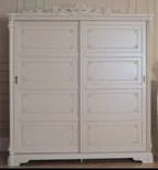 Cabinets, dressers and shelves image060