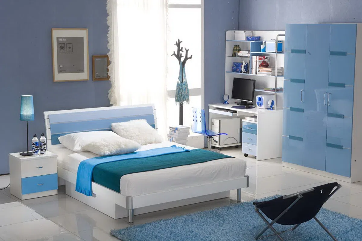 Beds and bedrooms 558