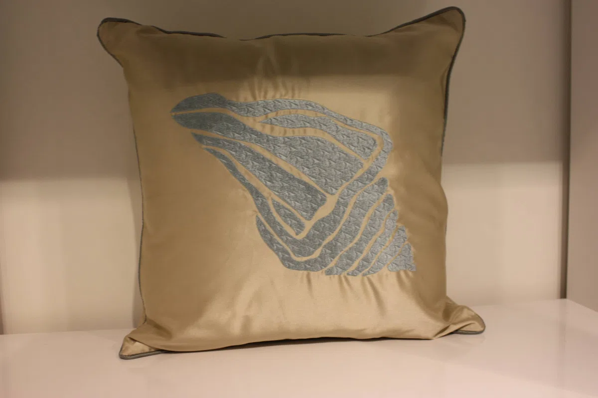 Textiles, curtains and cushions 059
