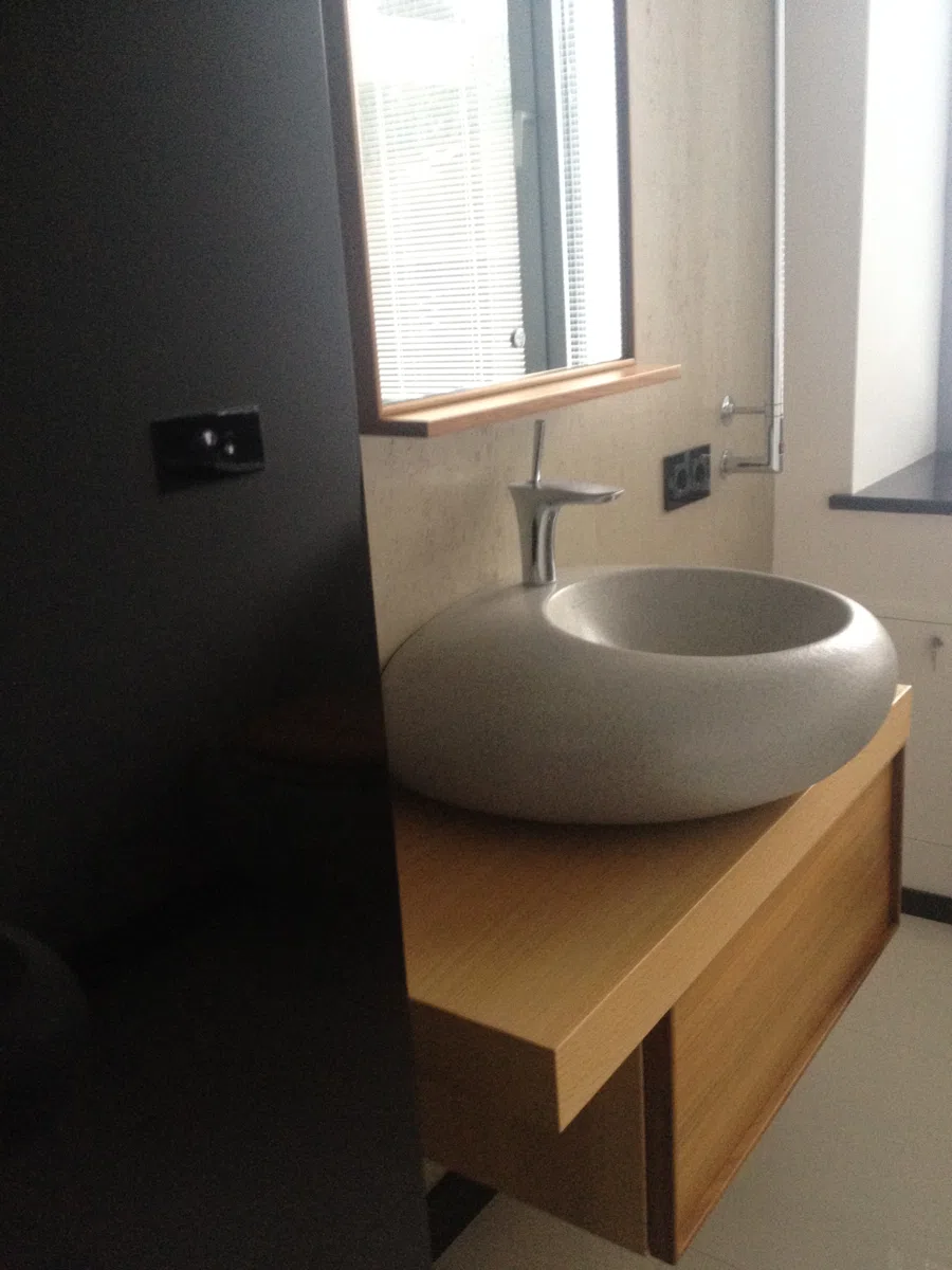 Bathroom furniture, fixtures and accessories IMG_0982
