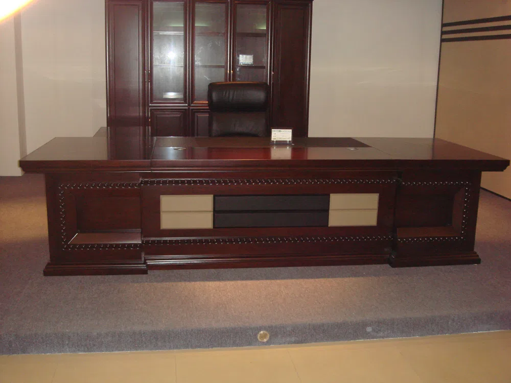 Tables, consoles and tabletops H58321