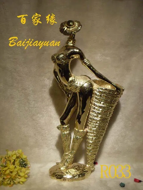 Статуэтки и скульптурный декор R033