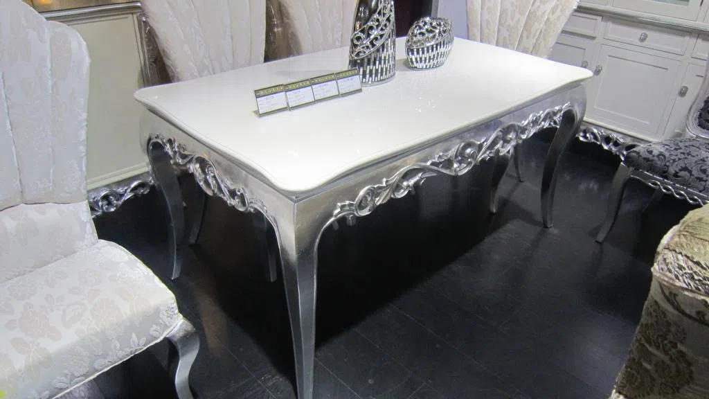 Tables, consoles and tabletops 1 (640)