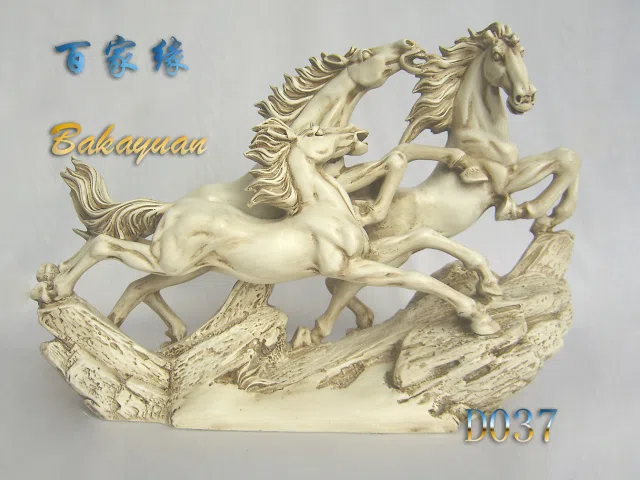 Статуэтки и скульптурный декор D037