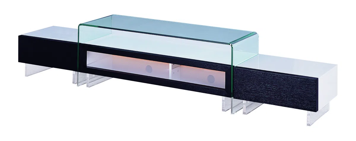 Tables, consoles and tabletops D106