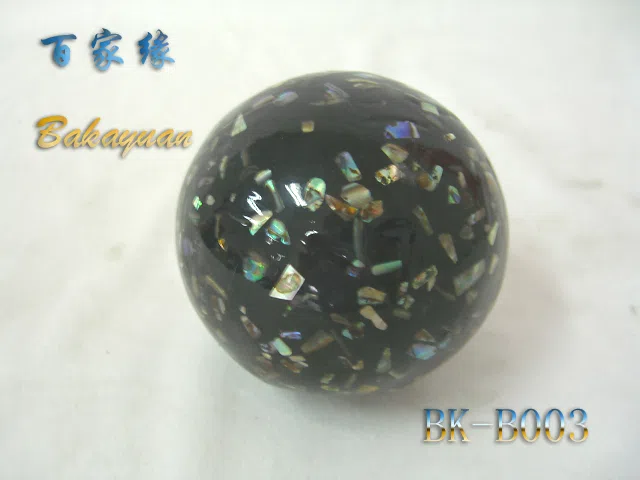Decor and interior accessory selections B003
