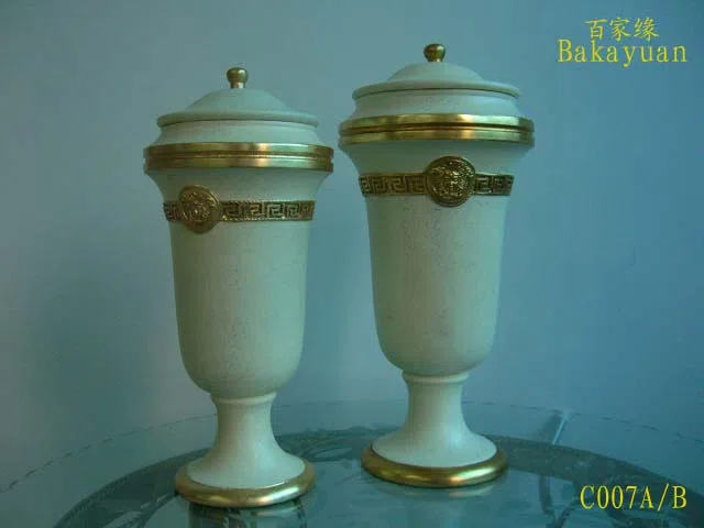 Candle holders and candelabras C007