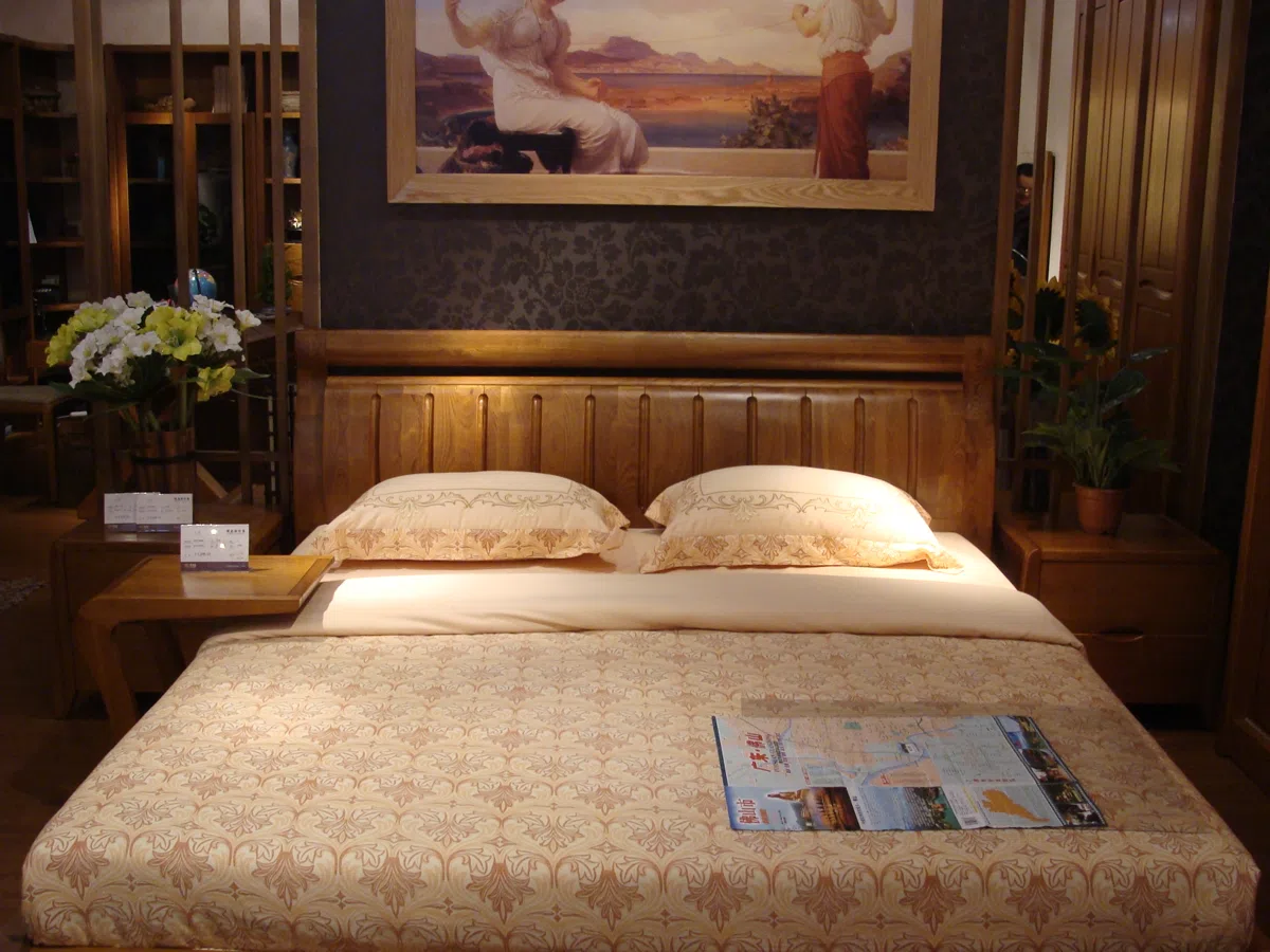 Beds and bedrooms A1815