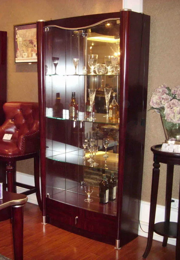 Cabinets, dressers and shelves U8702
