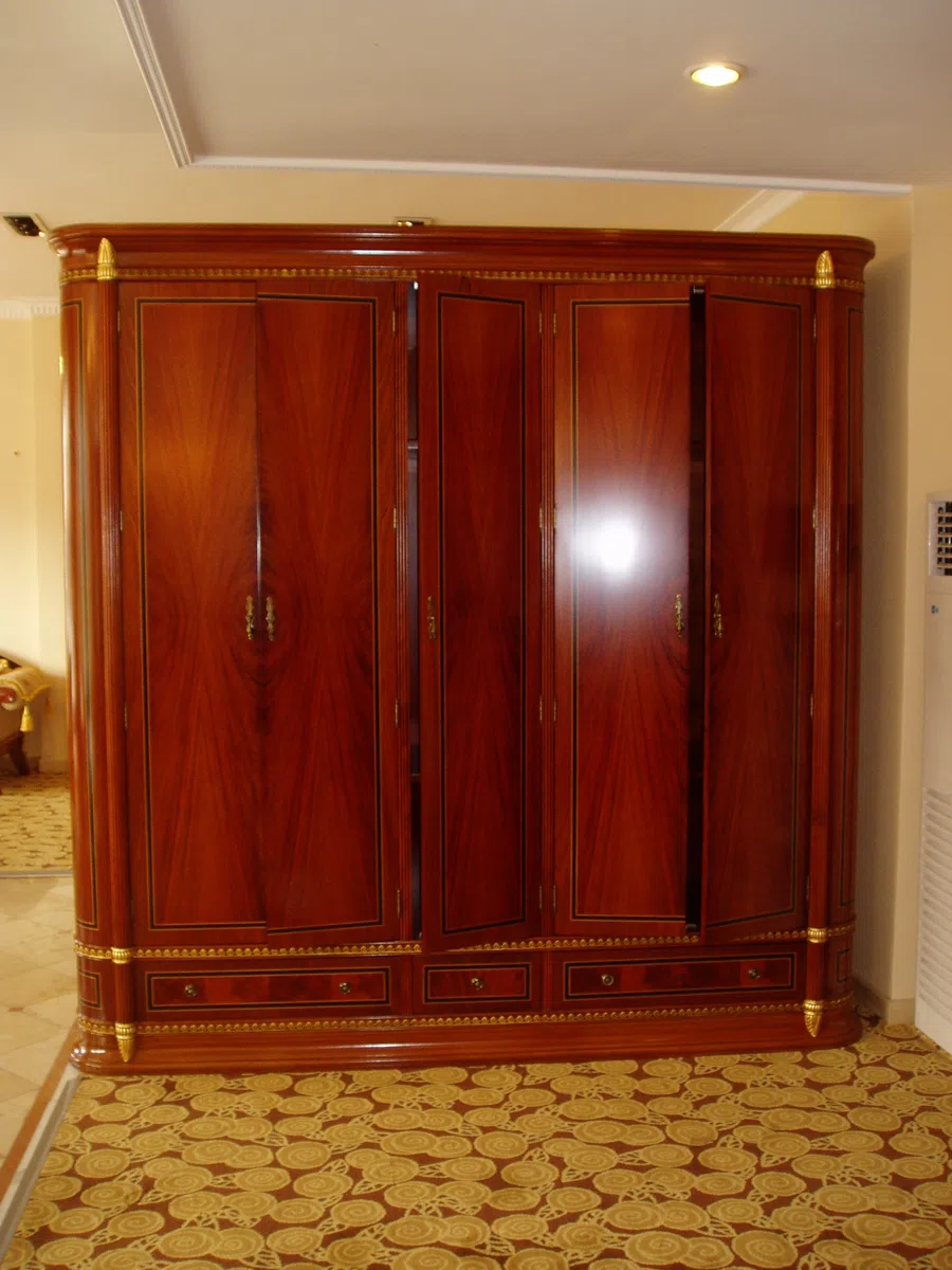 Cabinets, dressers and shelves 3008# 031