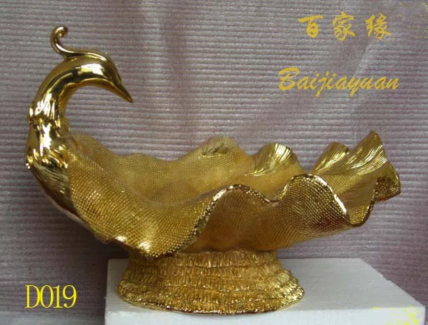 Статуэтки и скульптурный декор D019
