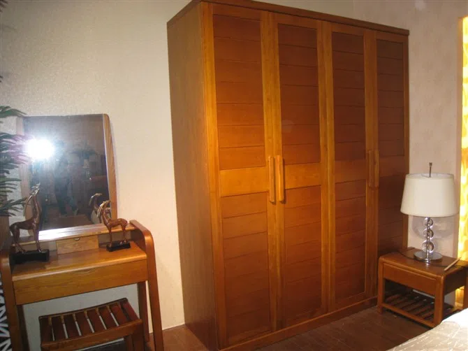 Cabinets, dressers and shelves A5803