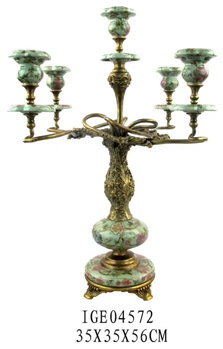 Candle holders and candelabras IGE04572