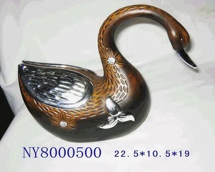 Статуэтки и скульптурный декор NY8000500