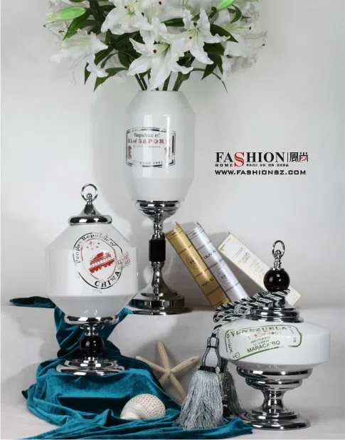 Decor and interior accessory selections 128