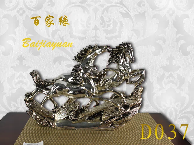 Статуэтки и скульптурный декор D037