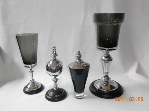 Decor and interior accessory selections DL00016