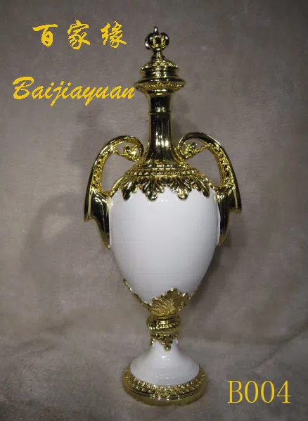 Decor and interior accessory selections B004