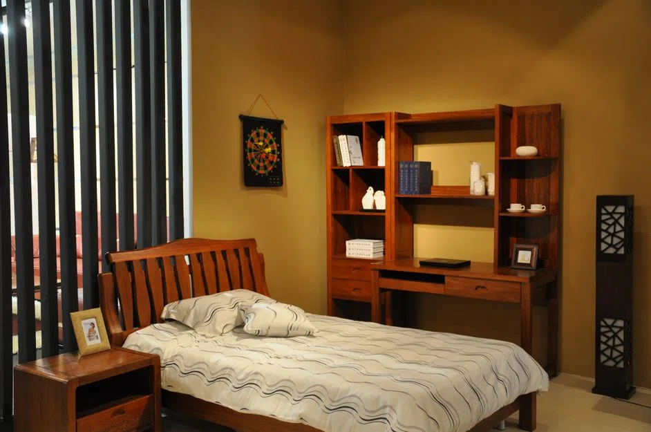 Beds and bedrooms A010