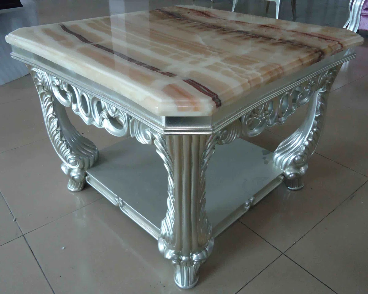 Tables, consoles and tabletops R216