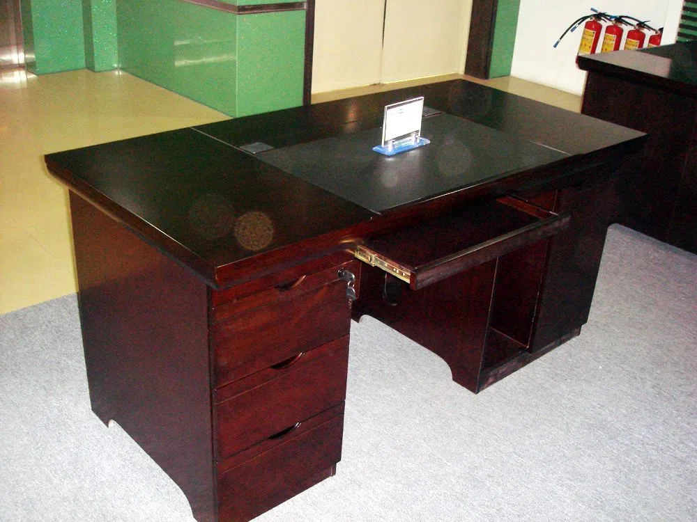Tables, consoles and tabletops HA5161