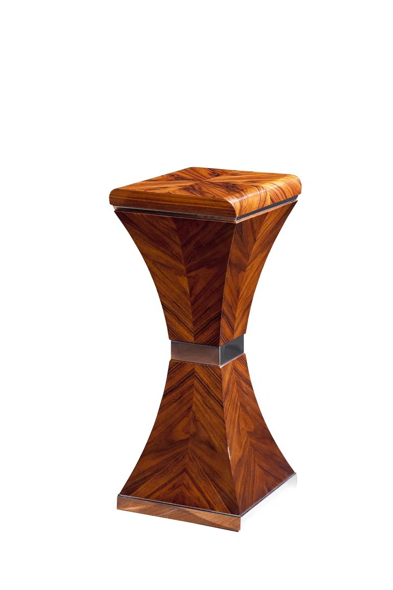 Tables, consoles and tabletops 44C4E7292D2C