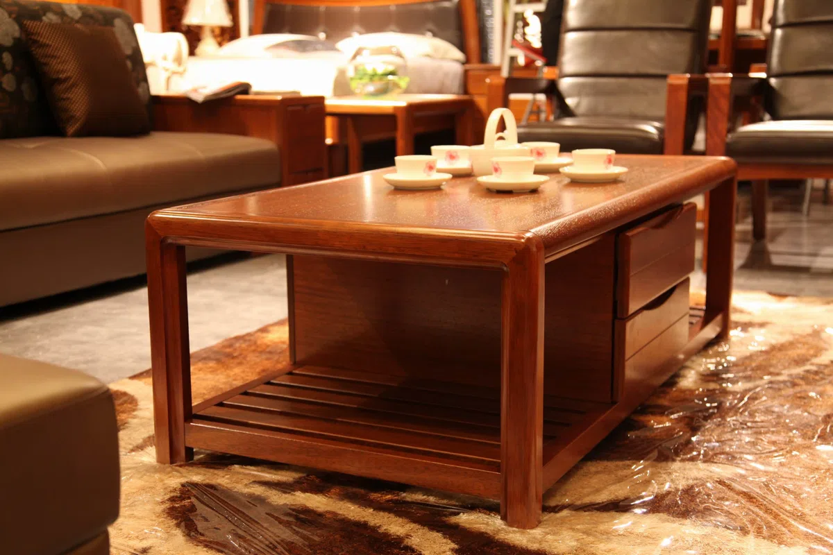 Tables, consoles and tabletops 46E1F79ED3A2