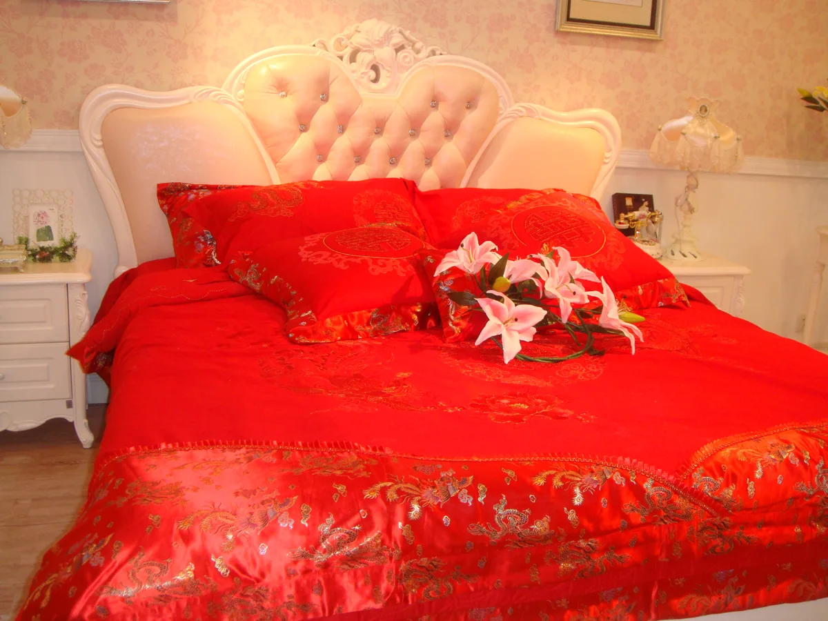 Beds and bedrooms 49598C4C7441