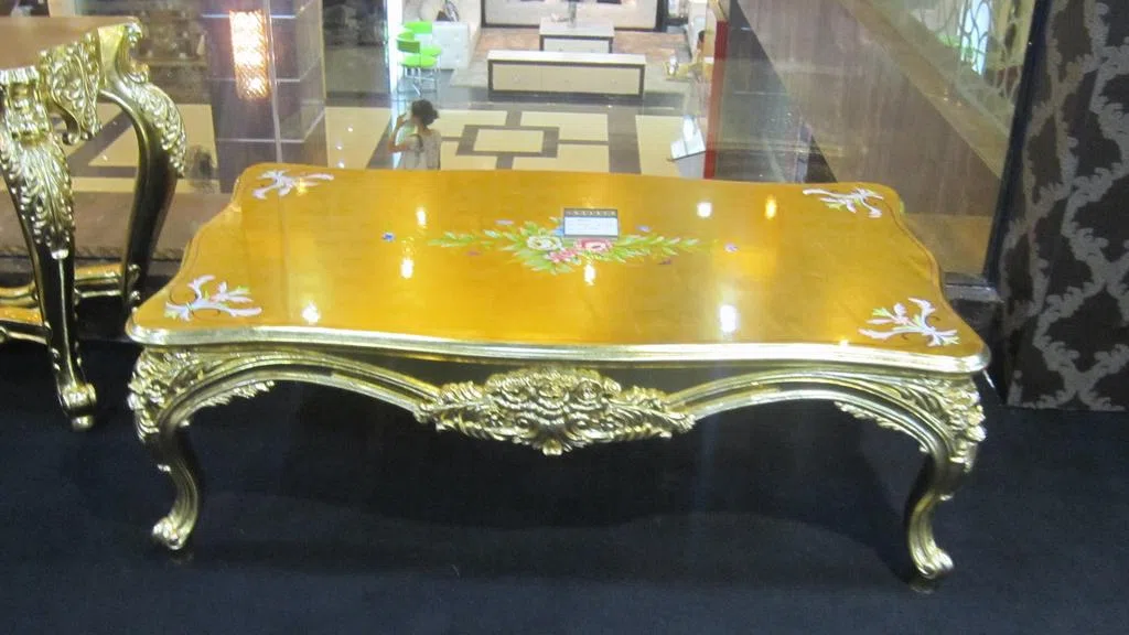Tables, consoles and tabletops 1 (560)