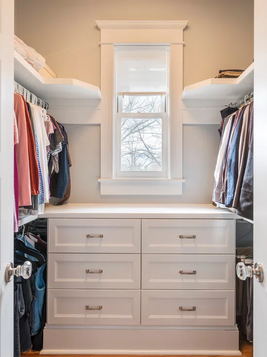 Cabinets, dressers and shelves 105