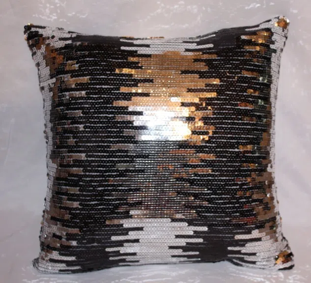 Textiles, curtains and cushions 032-1