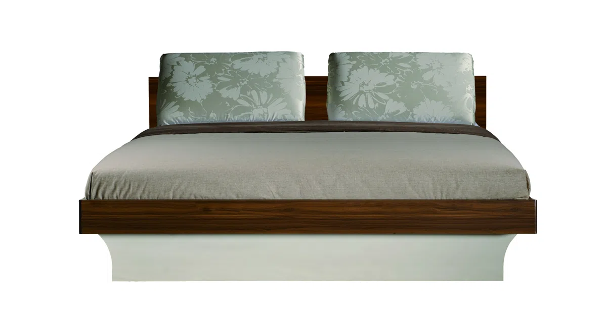 Beds and bedrooms B1021-1