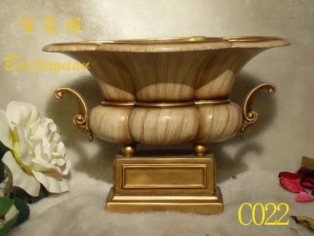 Вазы, кашпо и декоративные сосуды C022