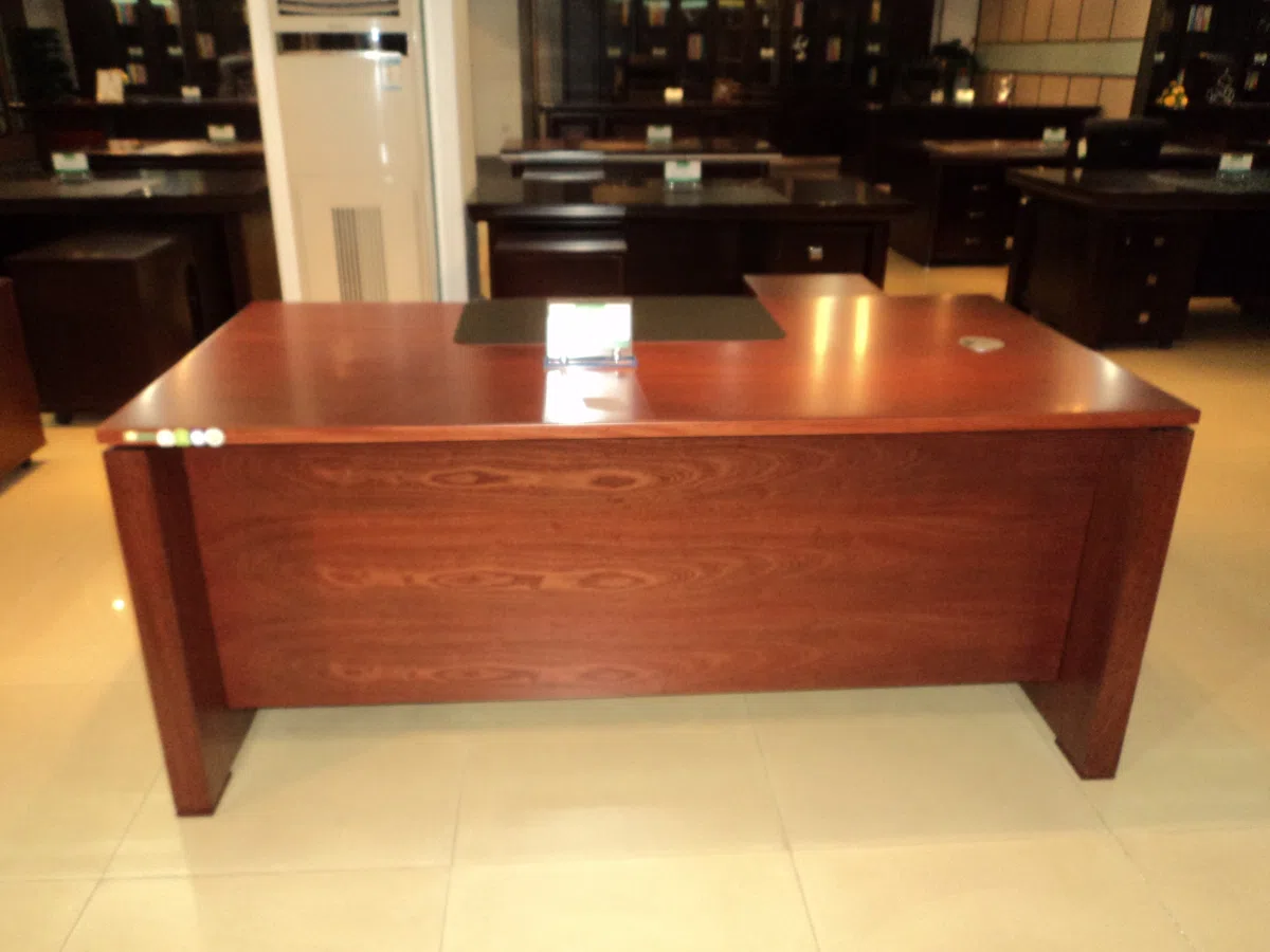 Tables, consoles and tabletops N6L181