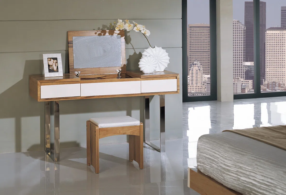 Furniture sets and selections 10C102